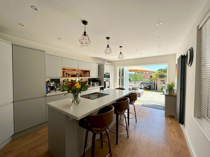 3 Bedroom Semi-Detached House To Rent In Roselands Gardens, Southampton, SO17