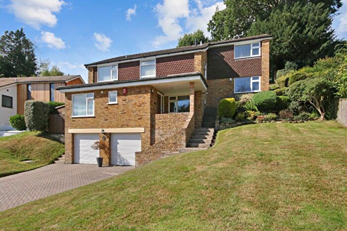 4 Bedroom Detached House For Sale In Harvest Hill, East Grinstead, West Sussex, RH19