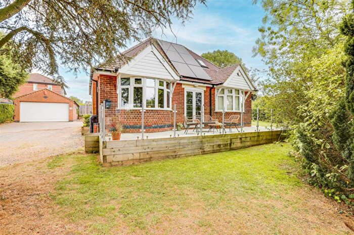 4 Bedroom Detached Bungalow For Sale In Broad Lane, Brinsley, NG16