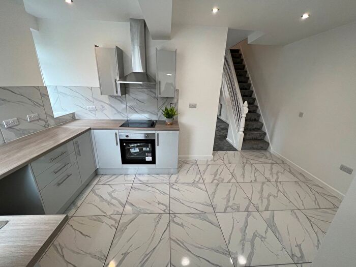 3 Bedroom Terraced House To Rent In Bryngwyn Street Porth -, Porth, CF39