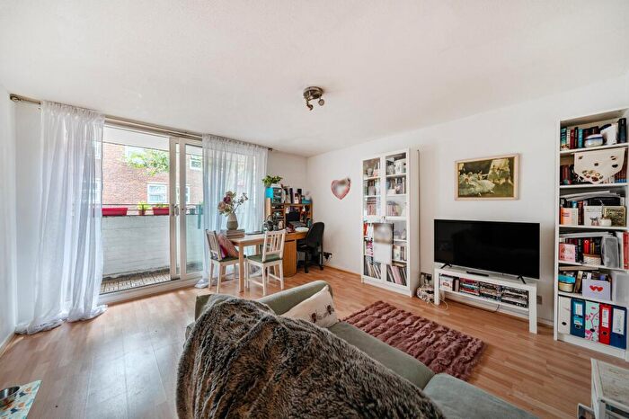 1 Bedroom Flat For Sale In Holland Walk, London, N19