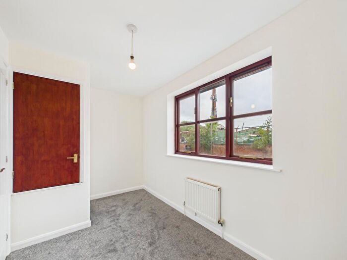 2 Bedroom Detached House For Sale In Great Northern Road, Derby, DE1