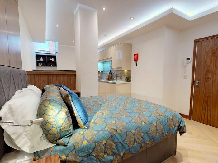 Studio To Rent In Apt, Live Oasis Piccadilly #, M1