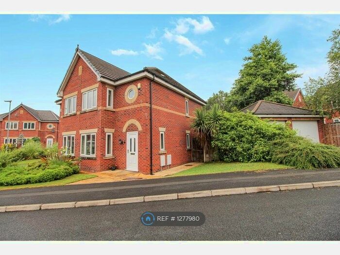 3 Bedroom Semi-Detached House To Rent In Stonemead Drive, Manchester M9