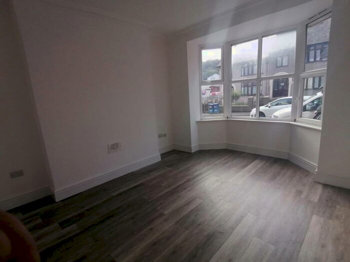 5 Bedroom Terraced House To Rent In Farrar Road, Bangor, Gwynedd, LL57