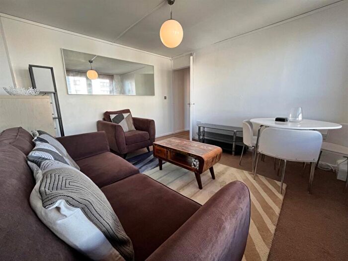 1 Bedroom Flat To Rent In Riverbank Tower, Bridgewater Street, Greengate, M3