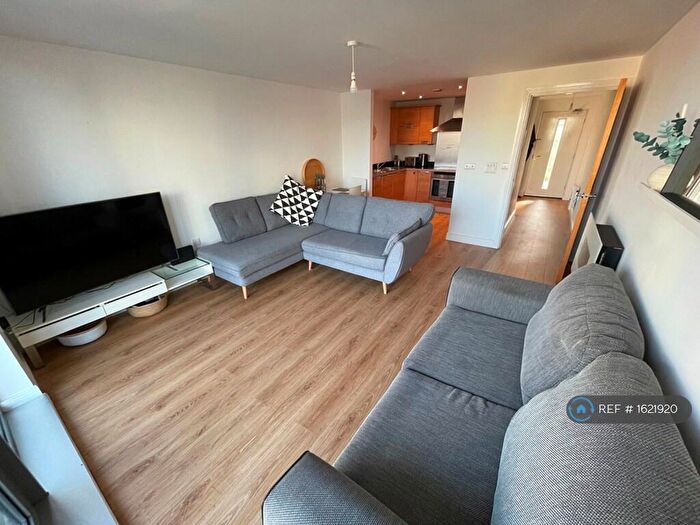 2 Bedroom Flat To Rent In Willbrook House, Gateshead, NE8