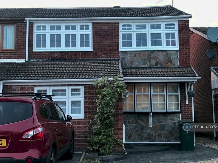 4 Bedroom Semi-Detached House To Rent In Tollard Close, Coventry, CV2