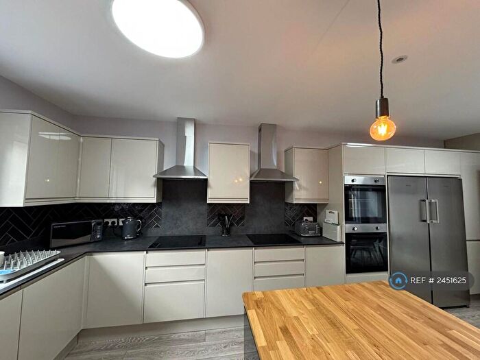 5 Bedroom Terraced House To Rent In Alfoxton Avenue, London, N15