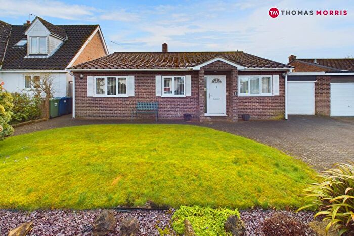 3 Bedroom Bungalow For Sale In Poplar Close, Great Gransden, Sandy, Cambridgeshire, SG19