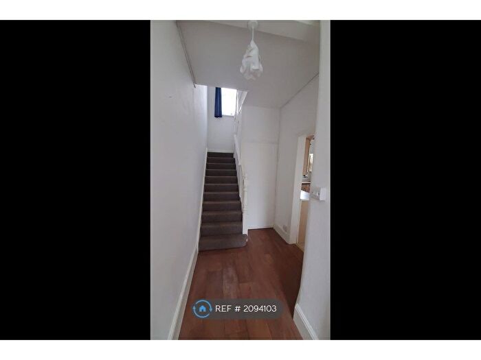 2 Bedroom Maisonette To Rent In Ramsgate Road, Margate, CT9