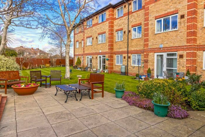 1 Bedroom Retirement Property To Rent In Freshbrook Road, Lancing, BN15