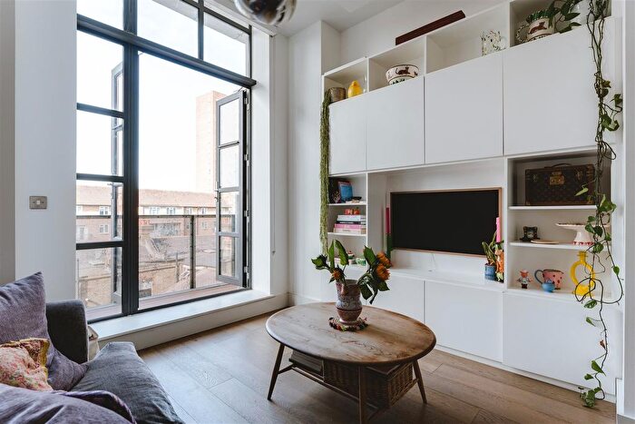 2 Bedroom Flat For Sale In The Textile Building, Hackney, E9
