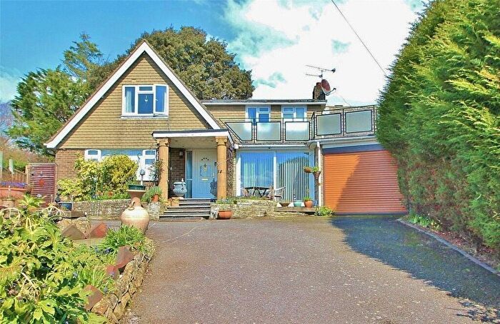 4 Bedroom Detached House For Sale In Cleveland Close, Salvington, Worthing, West Sussex, BN13