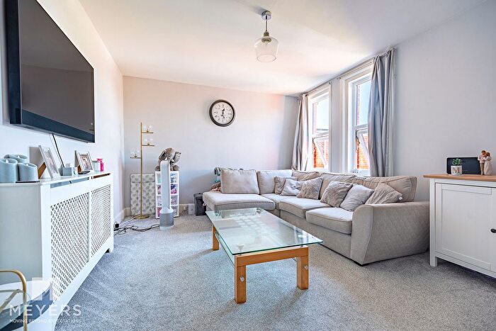 2 Bedroom Flat For Sale In Wimborne Road, Bournemouth, BH9