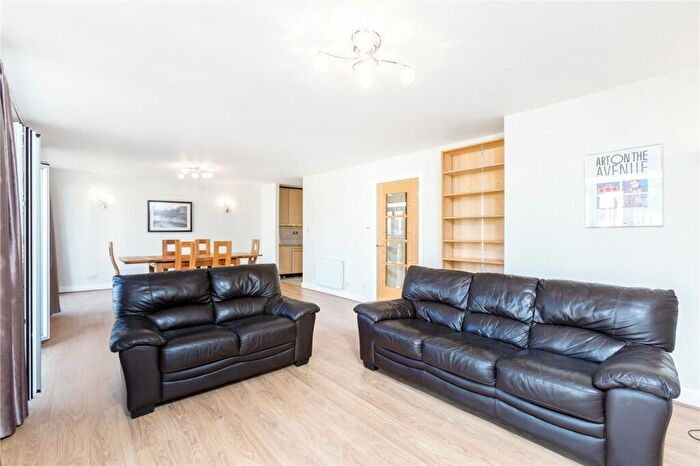 2 Bedroom Apartment To Rent In Three Colt Street, E14