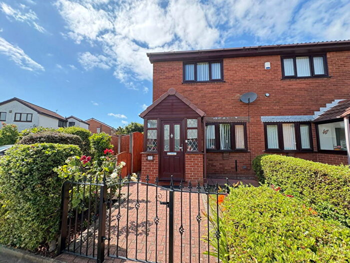 2 Bedroom Semi Detached House For Sale In The Scythes, Bootle, L30