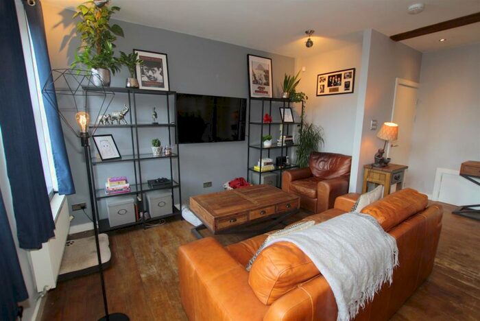 1 Bedroom Apartment To Rent In Loom Street, Manchester, M4