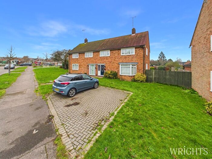 3 Bedroom Semi Detached House For Sale In Wheatley Road, Welwyn Garden City, AL7
