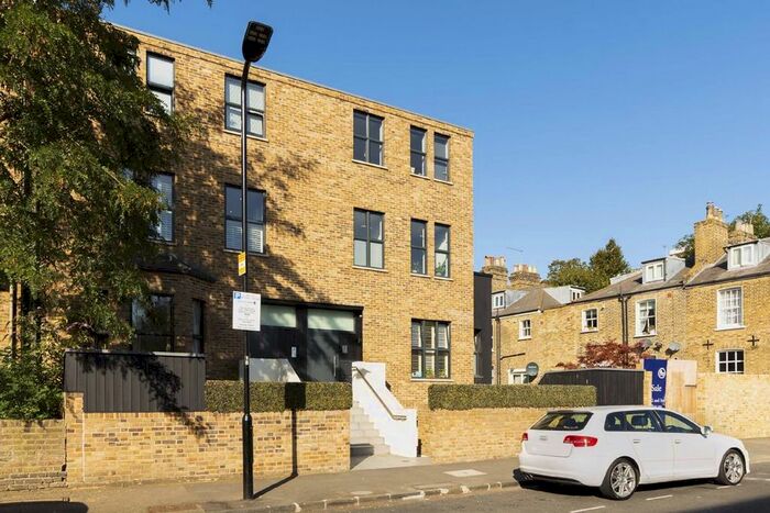 1 Bedroom Flat To Rent In Malvern Road, London, E8