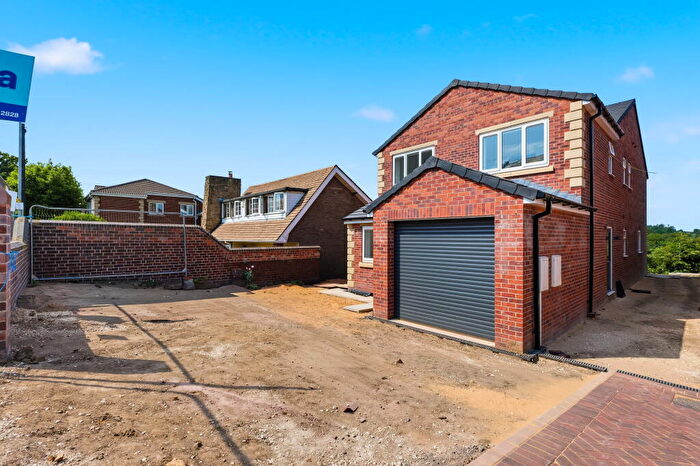 4 Bedroom Detached House For Sale In Kimberworth Road, Rotherham, S61