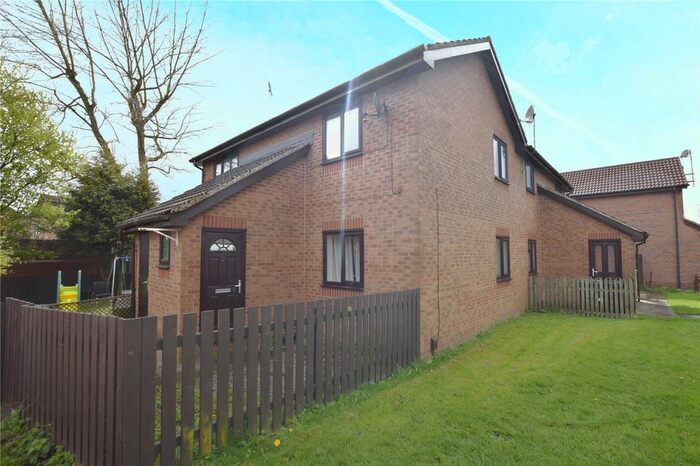 2 Bedroom Flat To Rent In Middleton Park Road, Middleton, Leeds, West Yorkshire, LS10