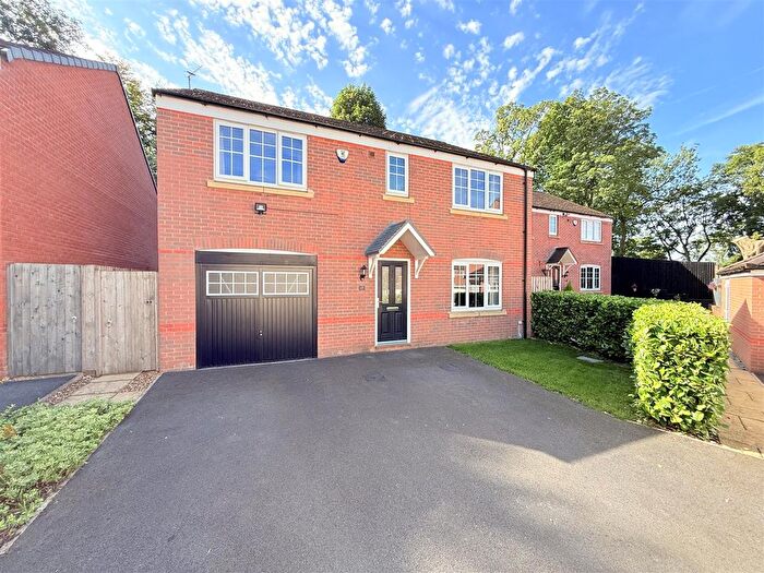 5 Bedroom Detached House For Sale In Holly Close, Stalybridge, SK15