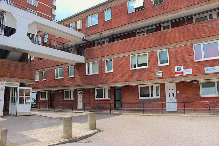 4 Bedroom Flat To Rent In Ronald Street, London, E1