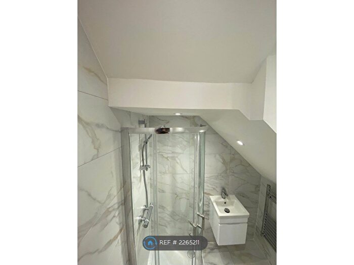 1 Bedroom Flat To Rent In Gloucester Road, Horfield, Bristol, BS7