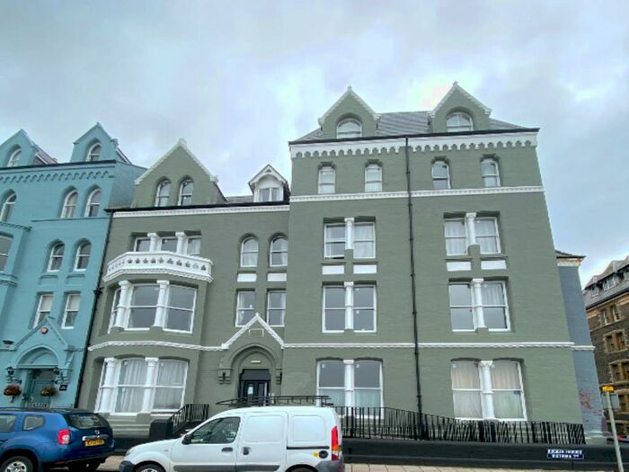 4 Bedroom Flat To Rent In Flat Victoria House, Victoria Terrace, Aberystwyth, SY23