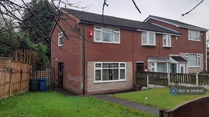2 Bedroom End Of Terrace House To Rent In Wiltshire Road, Chadderton, Oldham, OL9