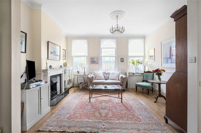 3 Bedroom End Of Terrace House To Rent In Bartholomew Street, London, SE1