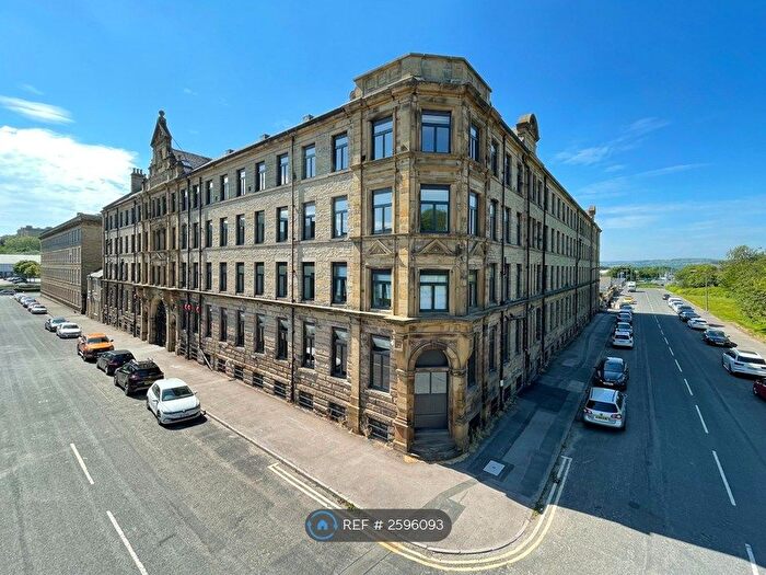 2 Bedroom Flat To Rent In Conditioning House, Bradford, BD1