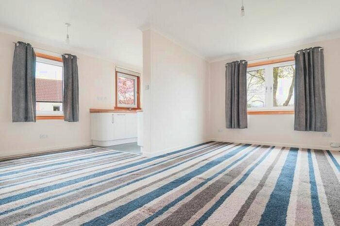 2 Bedroom Flat To Rent In South Gyle Mains, Edinburgh, EH12