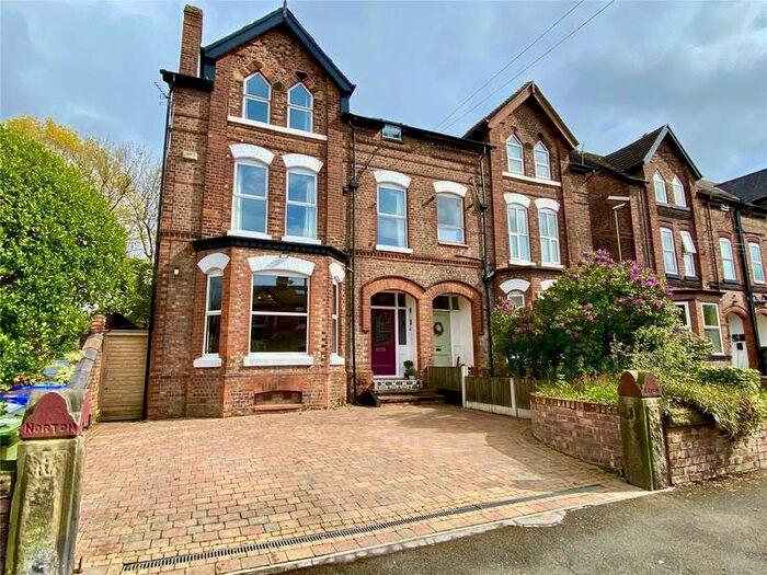 Houses for sale & to rent in M20 2RJ, Wilmslow Road,,Didsbury East