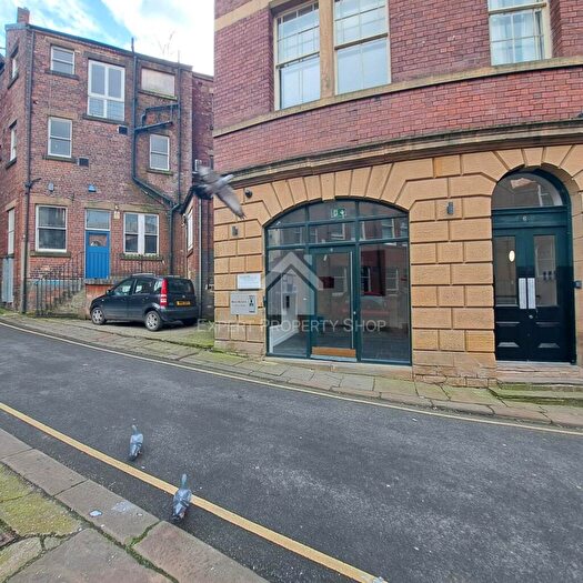 2 Bedroom House To Rent In **Available Now** Flat, St Peters Close, Sheffield, S1