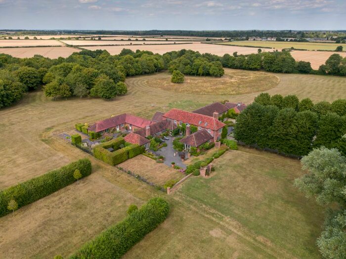 6 Bedroom Detached House For Sale In Meysey Hampton, Cirencester, Gloucestershire, GL7