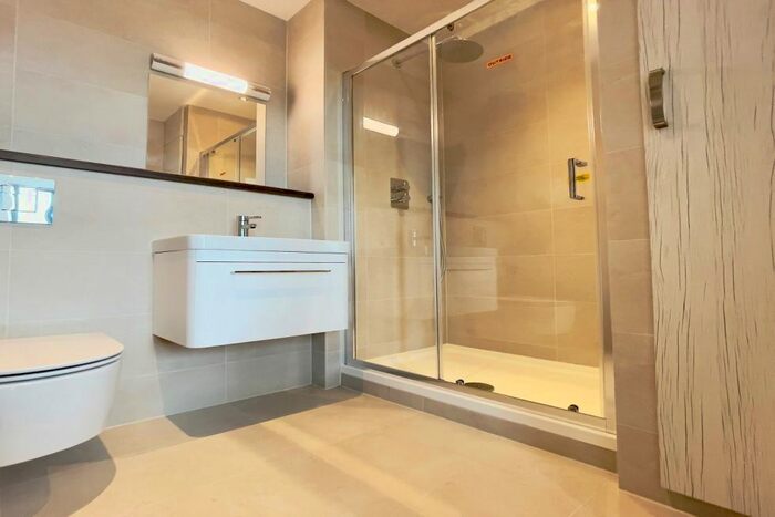 2 Bedroom Flat To Rent In The Ceramic Building, Newington Causeway, Borough, SE1