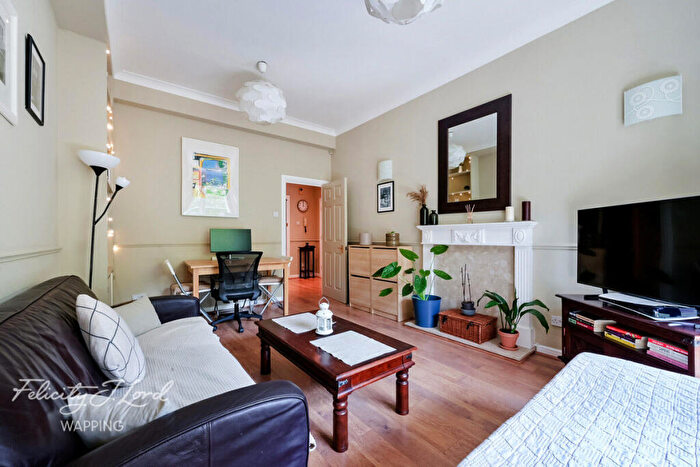 1 Bedroom Flat For Sale In Cartwright Street, Tower Hill, London, E1