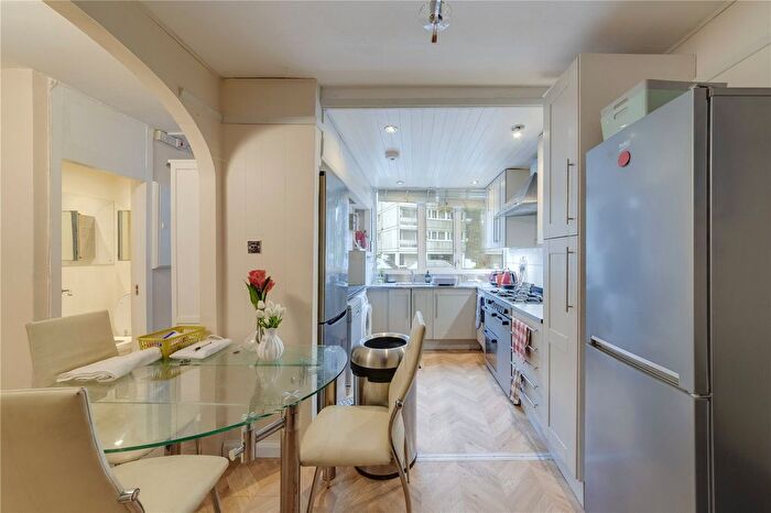6 Bedroom Terraced House To Rent In Danebury Avenue, London, SW15