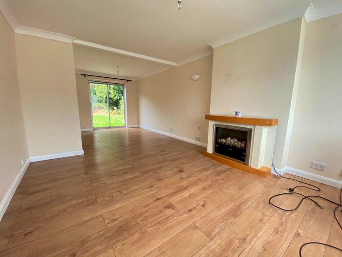 3 Bedroom Semi-Detached House To Rent In Grasmere Grove, Rochester, ME2