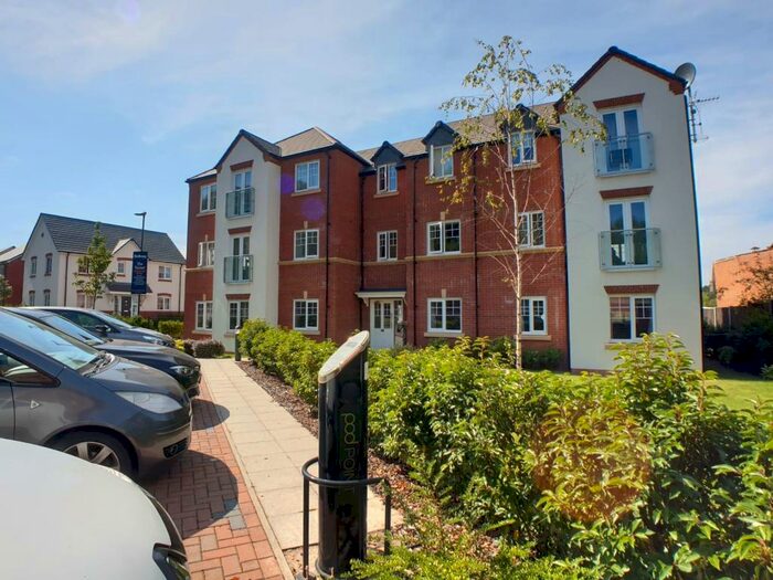 2 Bedroom Apartment To Rent In Hawthorn Way, Birmingham, B38