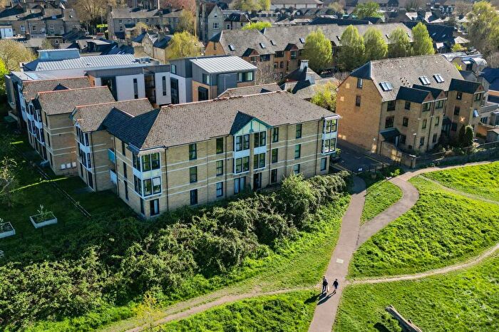 1 Bedroom Flat For Sale In Auckland Road, Auckland Court Auckland Road, CB5