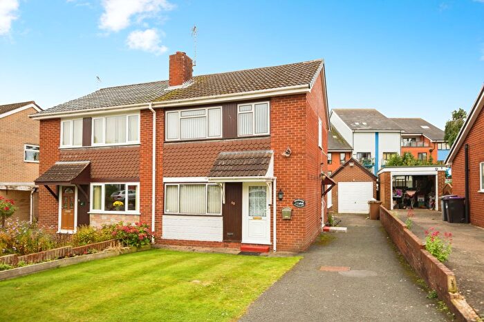 3 Bedroom Semi-Detached House For Sale In Vyrnwy Road, Oswestry, Shropshire, SY11