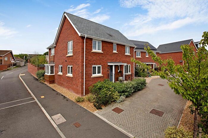 4 Bedroom Detached House For Sale In St Georges Lane, Holcombe, EX7