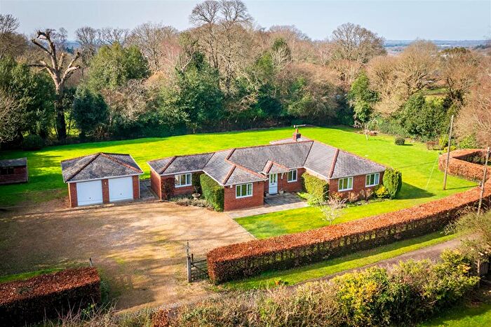 4 Bedroom Detached Bungalow To Rent In Hydestile, Godalming, GU8