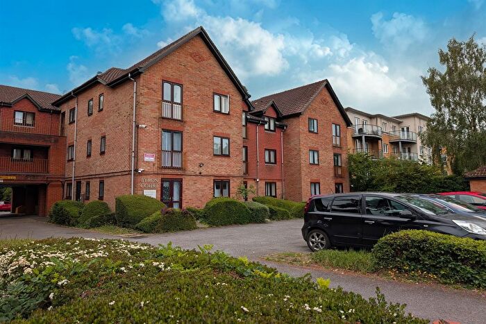 2 Bedroom Flat To Rent In Byron Court, Hill Lane, SO15