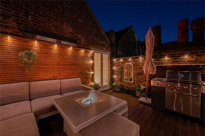 3 Bedroom Maisonette For Sale In Blandfield Road, Nightingale Triangle, SW12