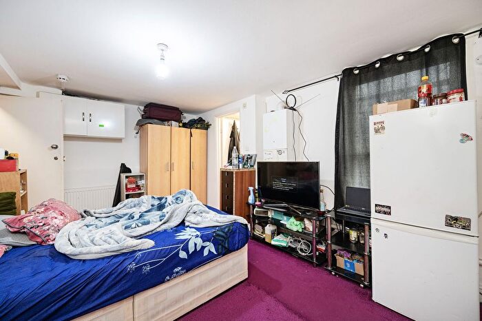 1 Bedroom Flat To Rent In Clarence Road, Clapton, London, E5
