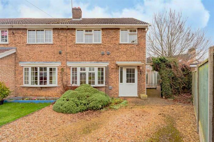 3 Bedroom Semi-Detached House For Sale In Cresswell Drive, Cottesmore, Rutland, LE15